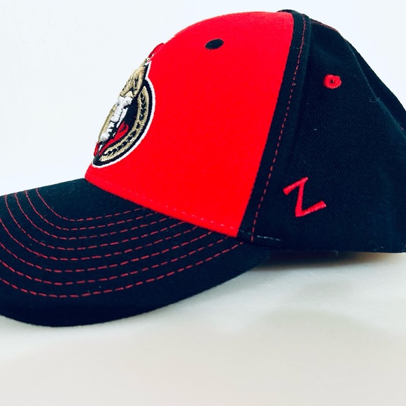 NHL Zephyr Ottawa Senators Red Black Fitted Hat size M/L - Picture 6 of 7